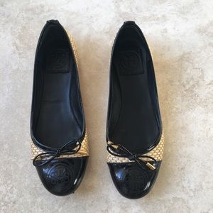 Tory Burch Natural Raffia/Patent Ballet Flats
